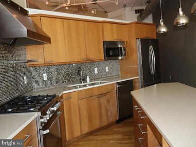 2200 28 Arch St unit 906, Philadelphia, PA 19103 - photo 7