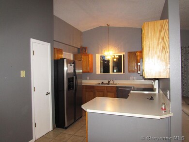 3005 Frontier St, Cheyenne, WY 82001 - photo 3