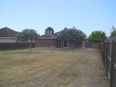 2706 Tesoro Dr, Weslaco, TX 78596 - photo 3