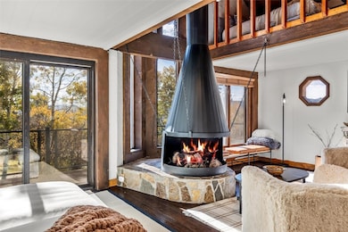 Free standing fireplace