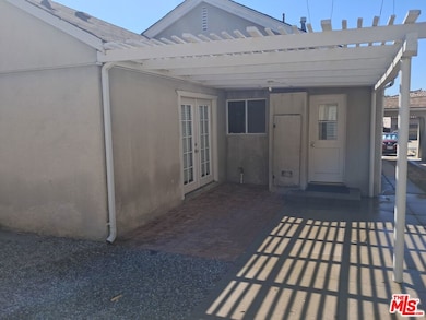 unlisted-address, Los Angeles, CA 90043 - photo 4