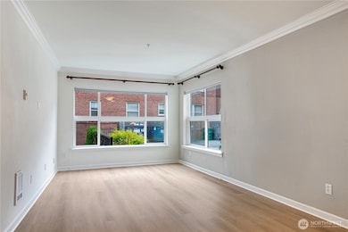 621 5th Ave N unit 103, Seattle, WA 98109 - photo 2