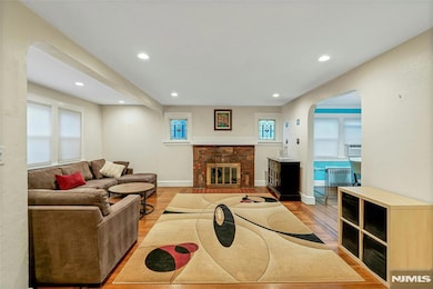 425 Beatrice St, Teaneck, NJ 07666 - photo 4