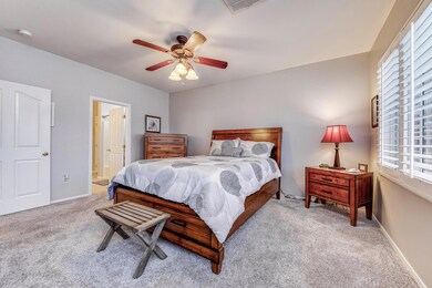 117-MasterBedroom_2
