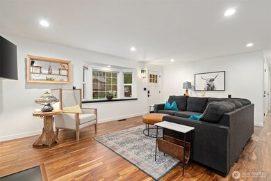 350 E Mountain View Dr, Allyn, WA 98524 - photo 5