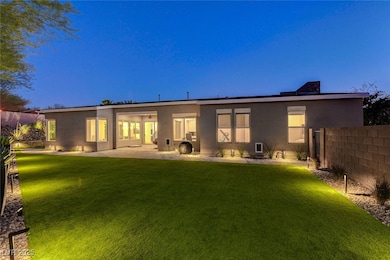 2560 Bridle Oaks Ct, Henderson, NV 89044 - photo 6