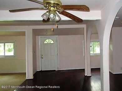 352-762470 Dining Room (6)