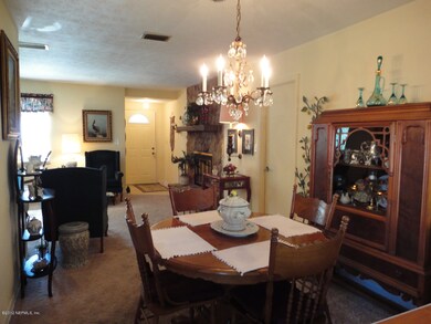 2639 Emily Ln, Jacksonville, FL 32216 - photo 4