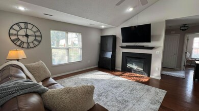 2820 Laurel Wind Blvd, Lewis Center, OH 43035 - photo 6