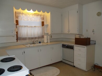 1 Darling St, Bedford, NH 03110 - photo 4