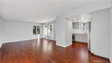 103 S Cross Creek Rd unit B, Orange, CA 92869 - photo 3