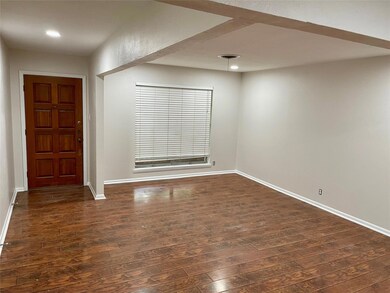 532 W Pleasantview Dr, Hurst, TX 76054 - photo 6