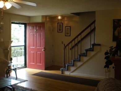 I6 Franklin Square, Randolph, MA 02368 - photo 6