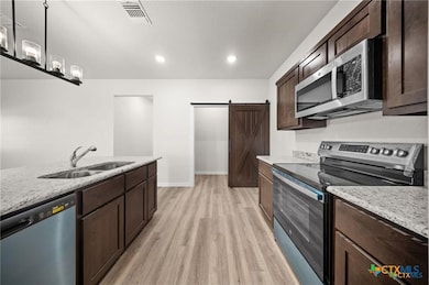 122 Leon Ln unit B, Copperas Cove, TX 76522 - photo 7