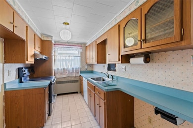 636 Constitution Cir, Clairton, PA 15025 - photo 6