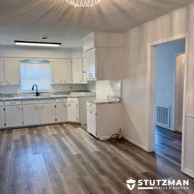 7463 S N Rd, Ulysses, KS 67880 - photo 2