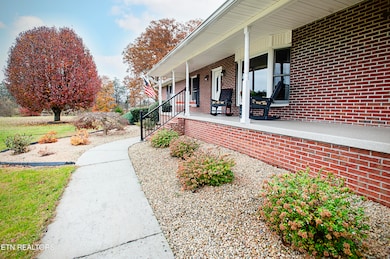 5518 W Beaver Creek Dr, Powell, TN 37849 - photo 5