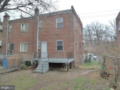 412 Division Ave NE, Washington, DC 20019 - photo 4
