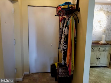 2217 Lowells Glen Rd unit L, Parkville, MD 21234 - photo 5