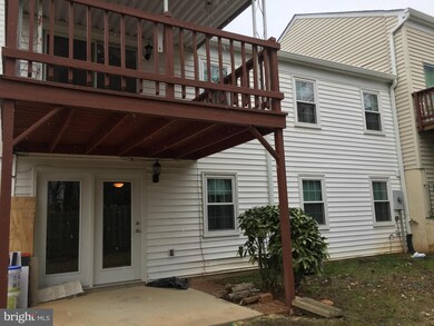 246 Fairfield Dr, Warrenton, VA 20186 - photo 3