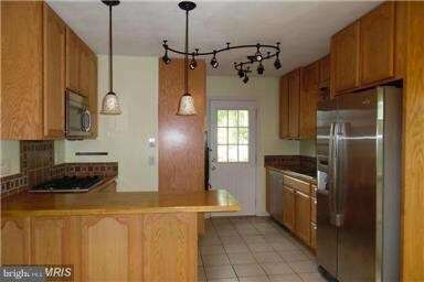 823 Salem Dr, Fredericksburg, VA 22407 - photo 3