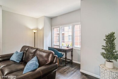 204 N Addison Ave, Elmhurst, IL 60126 - photo 4