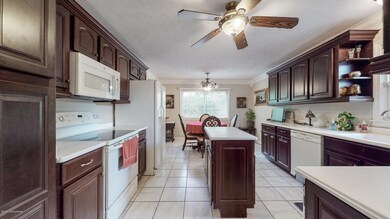 8111 Terry Rd Louisville KY 40258 (11 of