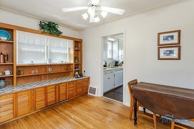 3715 Bellevue Rd, Toledo, OH 43613 - photo 6