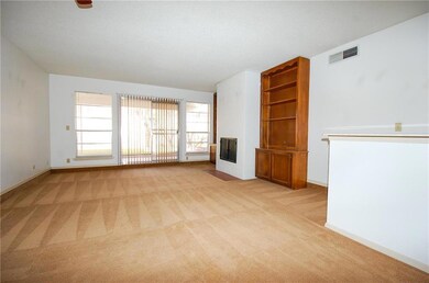 1548 Common Dr unit B, El Paso, TX 79936 - photo 5