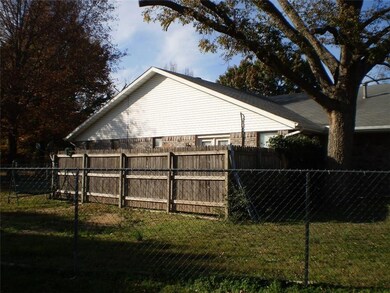 1810 S 15th St, Rogers, AR 72758 - photo 6