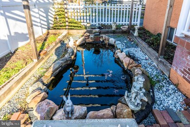 123 Hazel Ave, Folsom, PA 19033 - photo 6