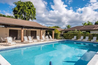 4760 Greentree Way unit A, Boynton Beach, FL 33436 - photo 2