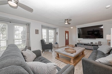 10343 Briar Forest Dr unit 11, Houston, TX 77042 - photo 7