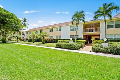 534 Broad Ave S unit 534, Naples, FL 34102 - photo 2