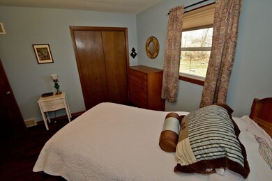 635 Dunn Ave, Oregon, WI 53575 - photo 5