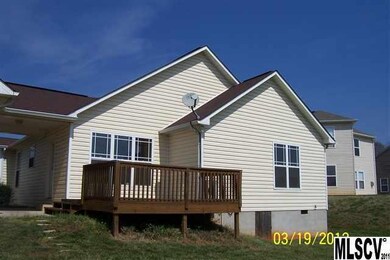 197 Tarrington Dr, Statesville, NC 28625 - photo 4