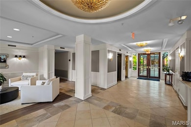 The Claytonian unit 180, Saint Louis, MO 63105 - photo 2