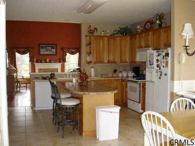 610 Vanderlyn Ln, Slingerlands, NY 12159 - photo 3