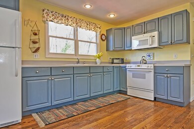 133 Chestnut St, Rehoboth, MA 02769 - photo 4