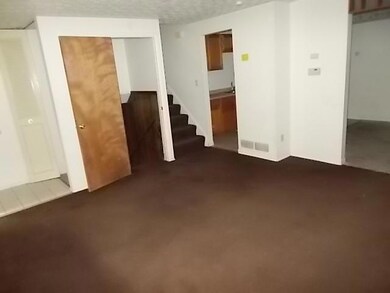 3008 Fleet Rd, Columbus, OH 43232 - photo 3