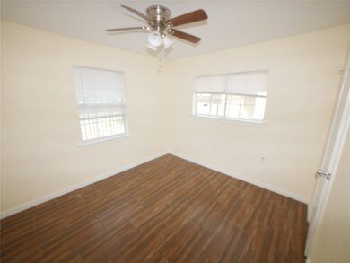 4727 Denmark St, Houston, TX 77016 - photo 4