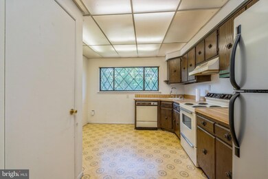 899 A1 Merritt Dr, Hillsborough, NJ 08844 - photo 2