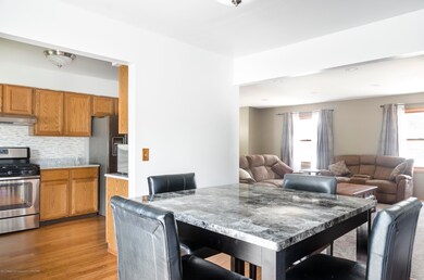 4809-Moultrie-Cir-Lansing-MI-48917-6