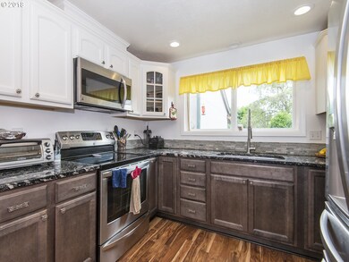 1068 S Elm Ct, Canby, OR 97013 - photo 6