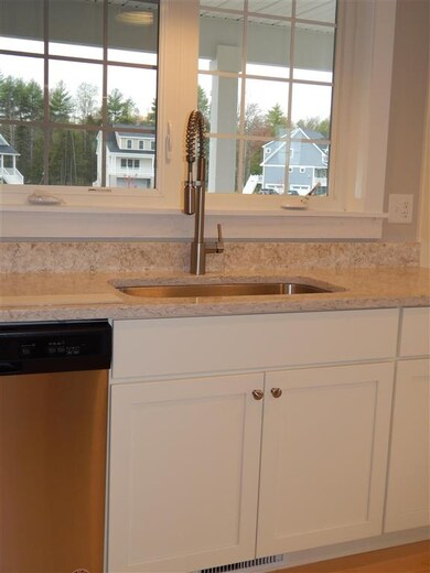 49 Huntington Way unit 11, Kittery, ME 03904 - photo 4