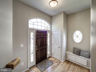 23200 Linden Vale Dr, Clarksburg, MD 20871 - photo 3