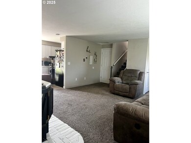 540 NW 10th St, Hermiston, OR 97838 - photo 4