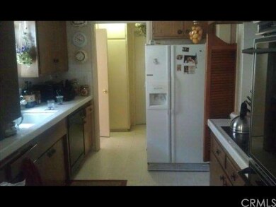 22130 Independencia St, Woodland Hills, CA 91364 - photo 5