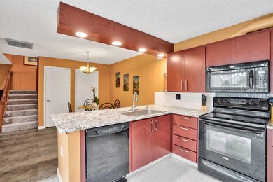 2 Amherst Ct unit D, Royal Palm Beach, FL 33411 - photo 5