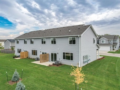 7000 Lake Ridge Ave unit 2, Des Moines, IA 50320 - photo 6